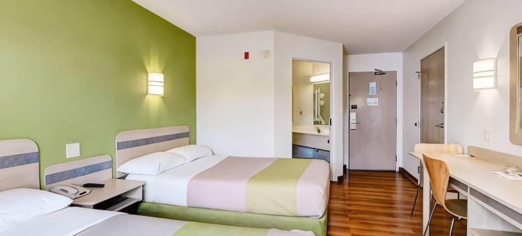 Super 8 by Wyndham Aurora East(Super 8 by Wyndham Aurora East)图片