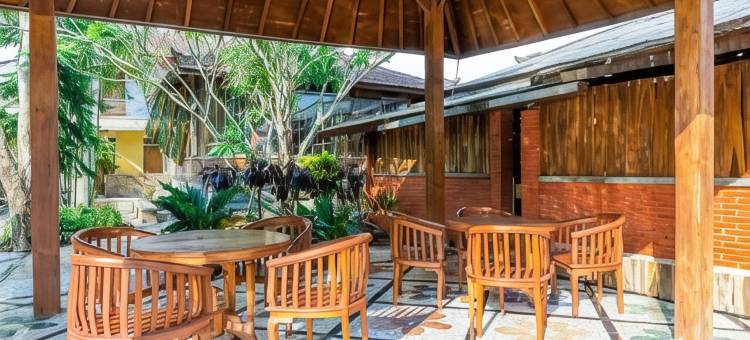 红多兹伊斯兰酒店-近戈尔肯阿罗克(RedDoorz Syariah Near Gor Ken Arok)图片