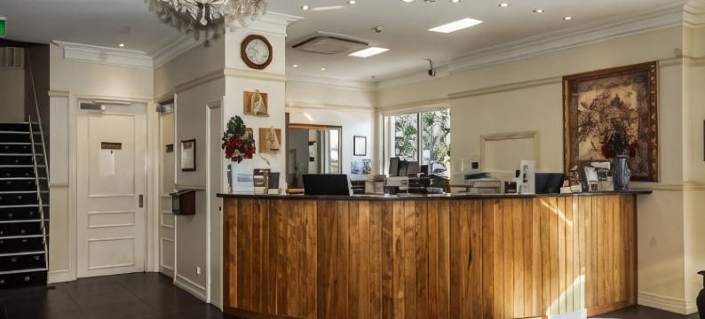 依萨酒店(Isa Hotel)图片