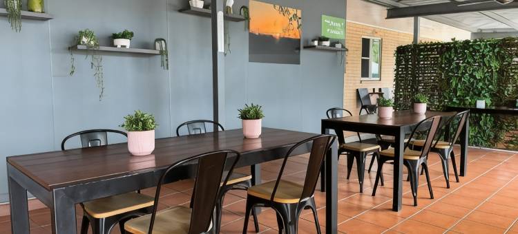 比洛拉雨树汽车旅馆(Raintree Motel Biloela)图片