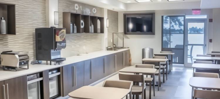 迈阿密机场南SpringHill Suites 酒店(SpringHill Suites by Marriott Miami Airport South Blue Lagoon Area)图片