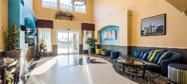 卡廷马贝斯特韦斯特优质套房酒店(Best Western Plus Cutting Horse Inn  Suites)图片