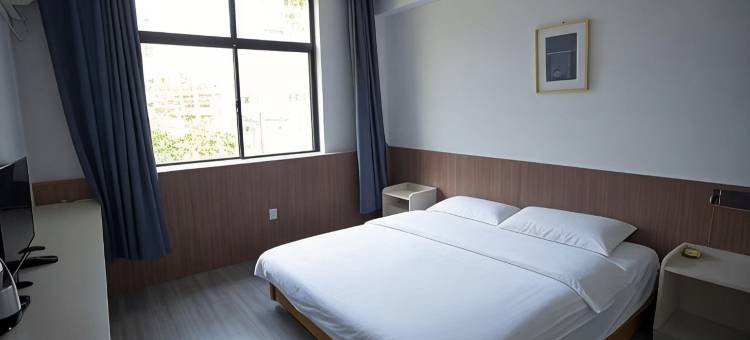 众羡酒店(威海半月湾海源公园店)图片