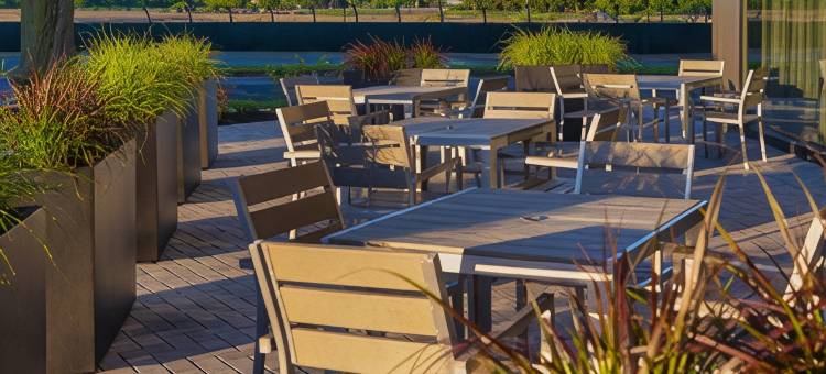 波士顿里维尔洛根机场智选假日酒店(Holiday Inn Express BOSTON LOGAN AIRPORT - REVERE by IHG)图片