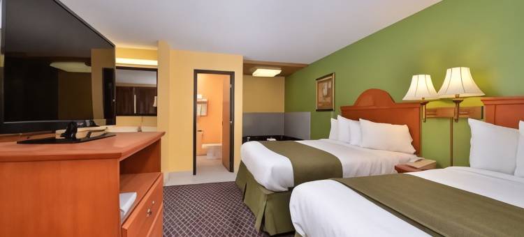 格林内尔凯艺套房酒店 - 近大学(Quality Inn & Suites Grinnell Near University)图片