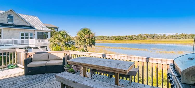 Ocean & Wetland views, 3 decks, steps from the beach,  4 BRs, sleeps 10.图片