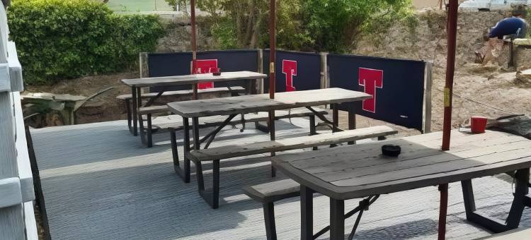 The Brig & Barrel Hotel图片