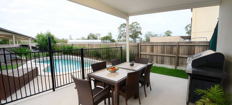 米德尔芒特盛橡套房酒店(Oaks Middlemount Suites)图片