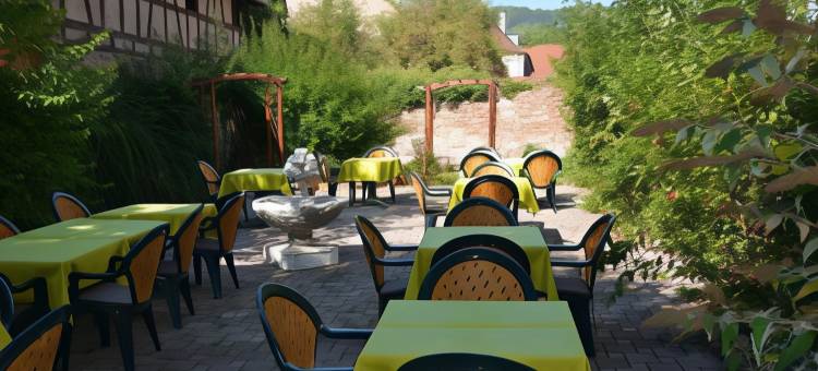 中央酒店(Logis Hôtel du Centre - Halte idéale en Cyclotourisme Avec Garage à vélos Clos)图片