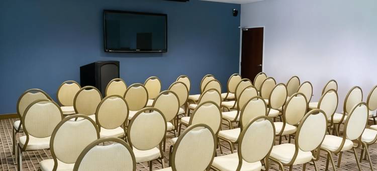 温德姆密歇根市麦客达套房旅馆(Microtel Inn & Suites by Wyndham Michigan City)图片