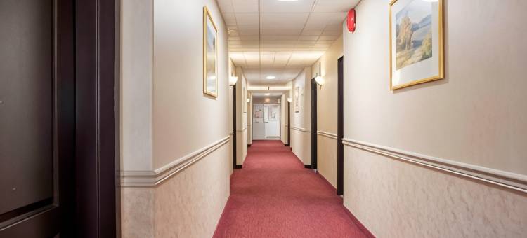 温德姆100英里华美达酒店(Ramada by Wyndham 100 Mile House)图片