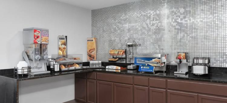 简斯维尔麦客达套房酒店(Microtel Inn & Suites by Wyndham Janesville)图片