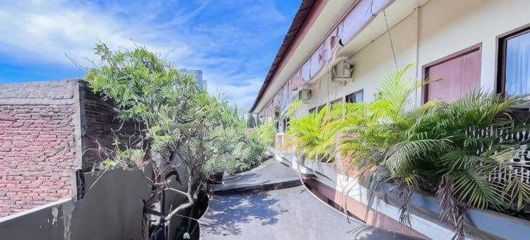 红门酒店清真-近泗水阳光水上乐园(RedDoorz Syariah Near Suncity Waterpark Sidoarjo)图片