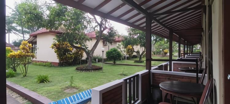 特棱利雅湾帕莱海滩度假村(Parai Beach Resort Telengria)图片