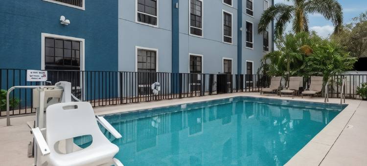 海牛贝斯特韦斯特优质酒店(Best Western Plus Bradenton Gateway Hotel)图片