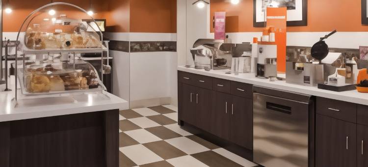 明尼阿波利斯布卢明顿西欢朋酒店(Hampton Inn Minneapolis Bloomington West)图片