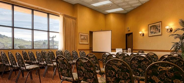 瓦列霍希尔顿欢朋酒店(Hampton Inn Vallejo)图片