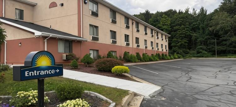 托灵顿戴斯酒店(Days Inn by Wyndham Torrington)图片