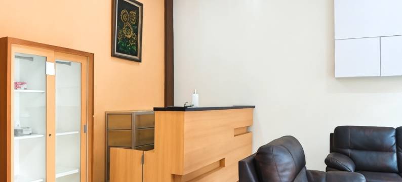 Super OYO 1506  Shabrina 2伊斯兰旅馆(Shabrina Homestay Syariah Terminal Tirtonadi Solo RedPartner)图片