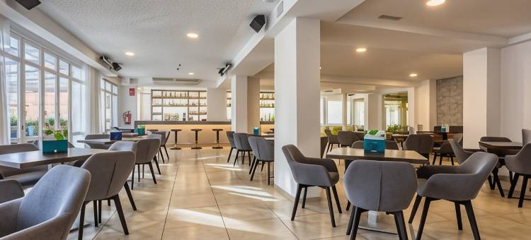莫尔兰斯花园酒店(Morlans Garden)图片