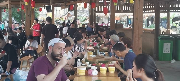 荔波瑶山农宿图片