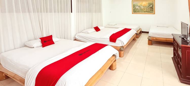 RedDoorz Near Jawa Timur Park 1图片