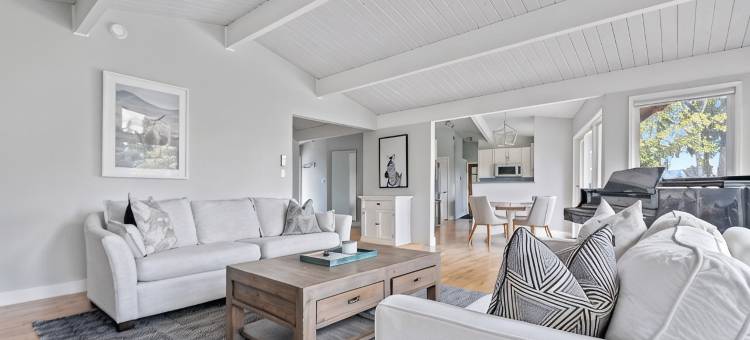明亮两卧室套房，享海景，适合家庭或朋友的完美度假之选!(Bright 2bd suite with ocean views! Perfect getaway for family or friends!)图片