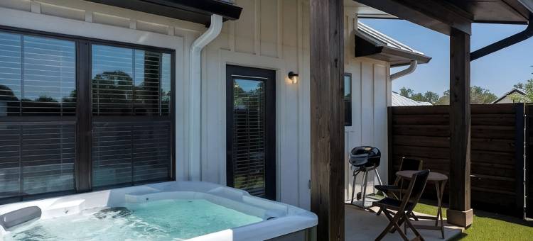 露西尔的住所带热水浴缸(Lucilles Abode: Hot-Tub+Pet Friendly+Close to Main)图片