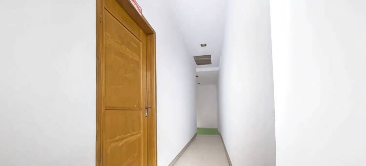 红多兹Plus伊斯兰酒店-哥伦打洛佩塔迪奥(RedDoorz Plus Syariah @ Pentadio Gorontalo)图片