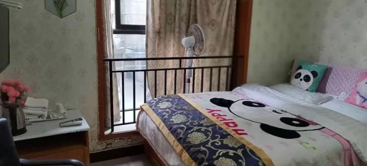 成都新龙都旅馆(龙泉驿地铁站店)图片