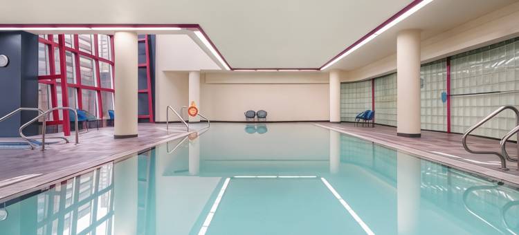 艾姆巴克温哥华钻石度假村(Embarc Vancouver)图片