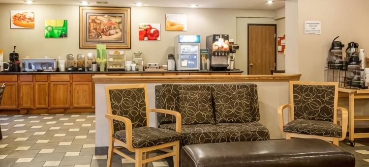 马里内特品质套房酒店(Quality Inn & Suites Marinette)图片