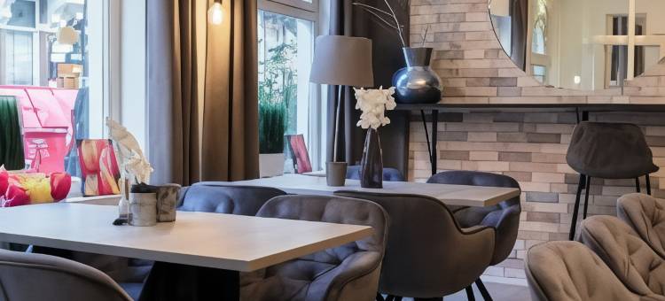 昆廷英国酒店(Quentin England Hotel)图片