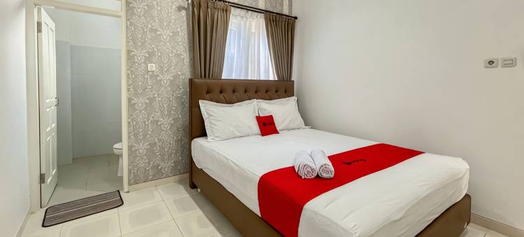 RedDoorz at Griya Martha Sumber Solo图片