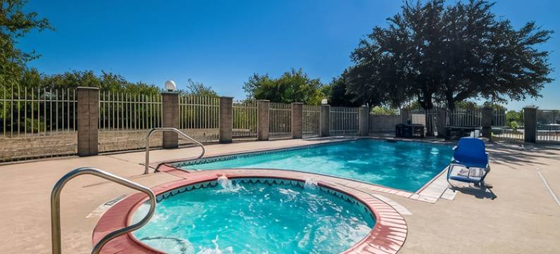 罗阿诺克-北沃斯堡舒适全套房酒店(Comfort Suites Roanoke - Fort Worth North)图片