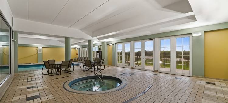 奥兰治维尔精品贝斯特韦斯特优质酒店(Best Western Plus Orangeville Inn  Suites)图片