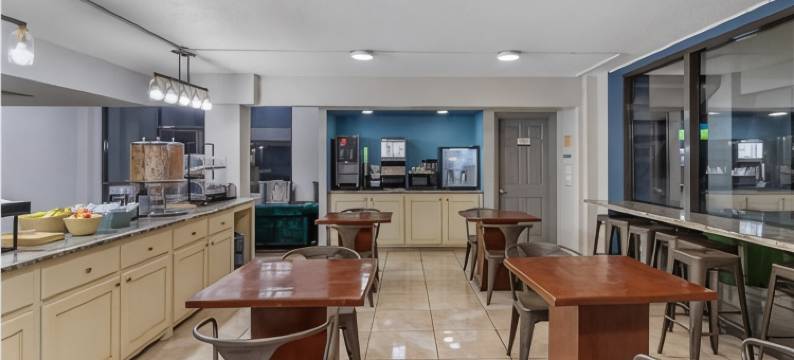 维多利亚百时佳逸精品酒店(SureStay Studio by Best Western Victoria)图片