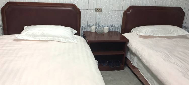 嘉鱼加州旅馆图片