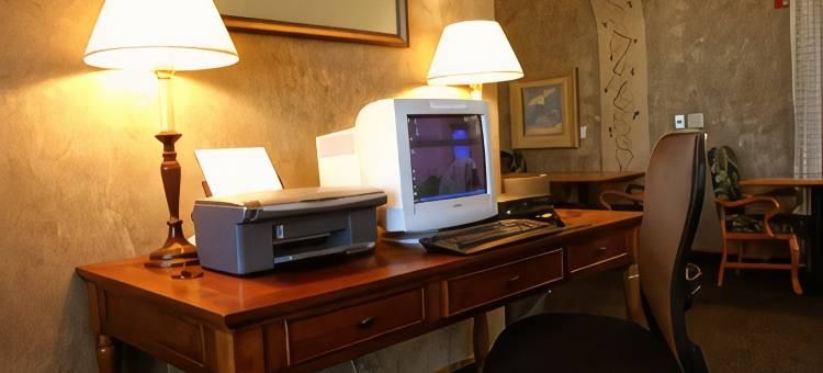 木棉树贝斯特韦斯特优质酒店(Best Western Plus CottonTree Inn)图片
