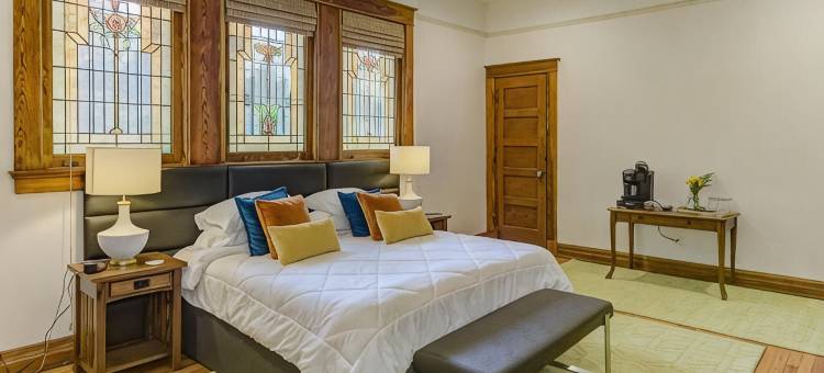 Oak Hall Mansion and Boutique Hotel图片