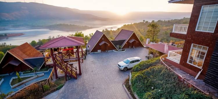 布朗斯通度假村(Brownstone Resort)图片