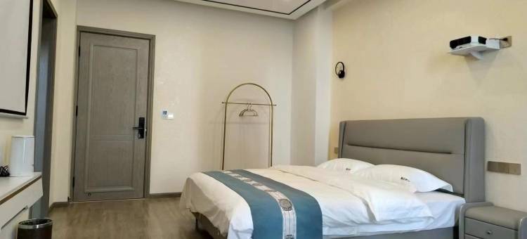 腾信电竞酒店(大理大学下关校区店)图片