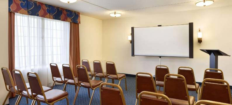 弗雷德里克斯堡南I-95丽怡酒店(Country Inn & Suites by Radisson, Fredericksburg South (I-95), VA)图片