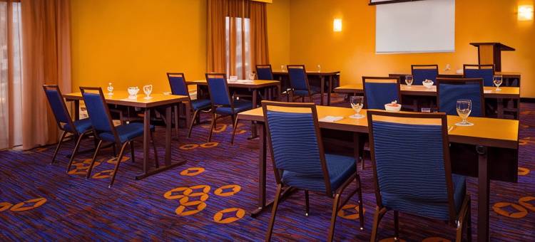 维珍利亚诺福克海滩万怡酒店(Courtyard Virginia Beach Norfolk)图片