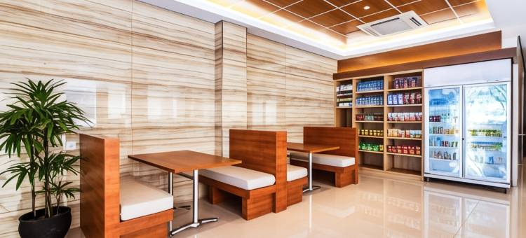 巴厘巴板点酒店(The Point Hotel Balikpapan)图片