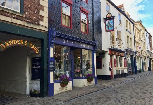 Sanders Yard Hotel Overview