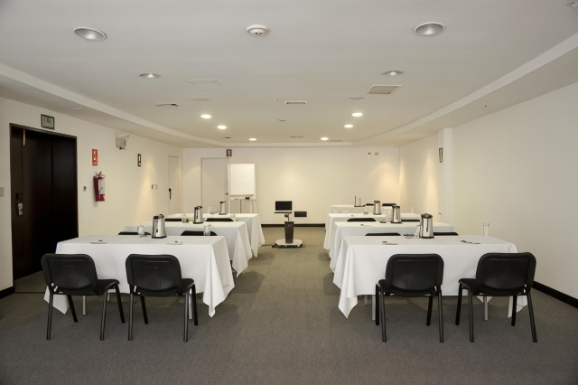 Radisson Decapolis Miraflores Over view