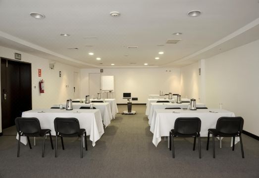 Radisson Decapolis Miraflores Hotel Overview