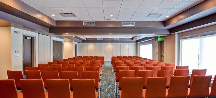 波士顿智选假日酒店(Holiday Inn Express Boston)图片