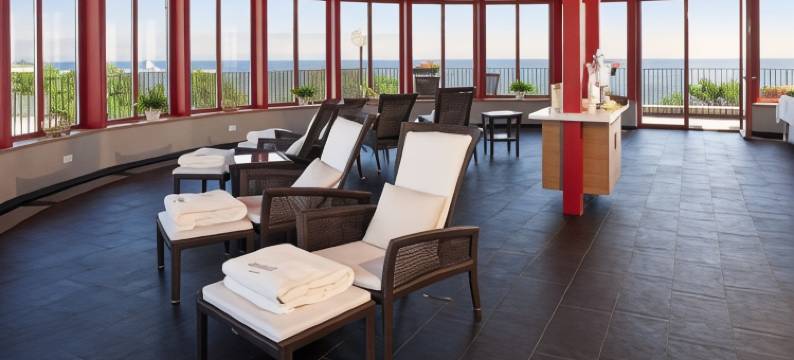 黑灵斯多夫斯丹德酒店(Strandhotel Heringsdorf Mit Soleaußenpool 30 Grad)图片